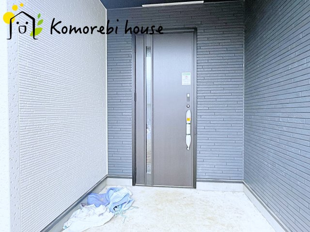 鴻巣市下忍　3期　新築一戸建て　グラファーレ　02の玄関|玄関です