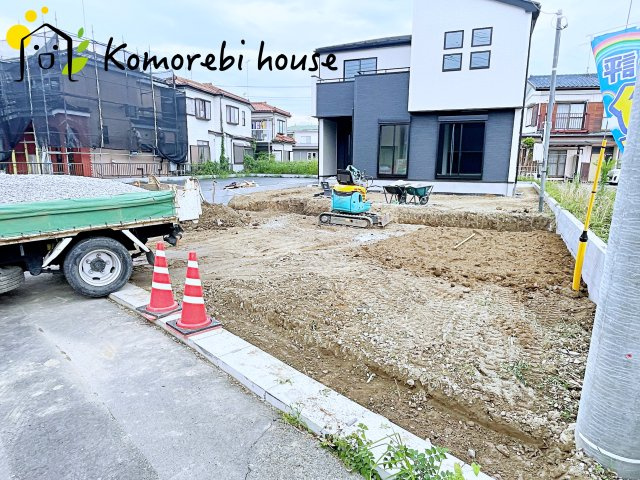 鴻巣市下忍　3期　新築一戸建て　グラファーレ　02の駐車場|駐車場に車を止められます