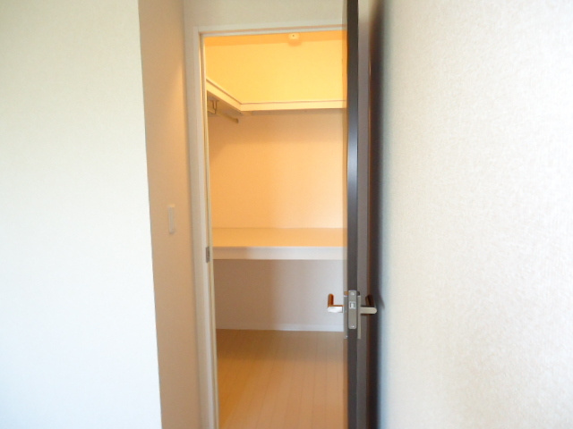 熊本市東区江津３丁目のアパートの収納