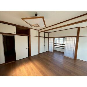 岩倉市大地町住居付店舗の収納