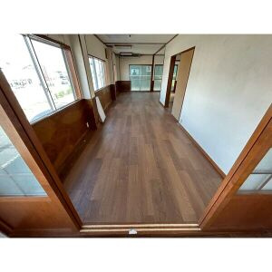 岩倉市大地町住居付店舗の内装