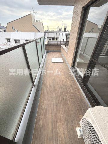 【バルコニー】