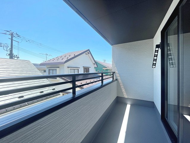 新築戸建・新築建売　会津若松市桧町　行仁小・第一中のバルコニー|南側のバルコニーは陽当たりが良くお洗濯物も良く乾きそうです！