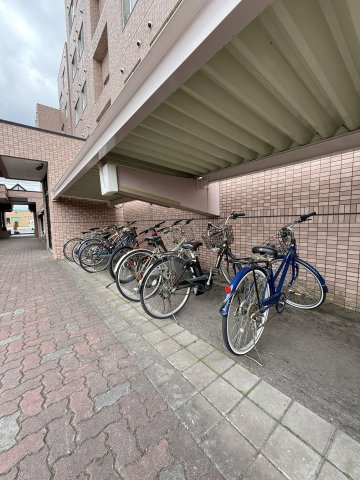 東急ドエル・アルス白石の駐輪場