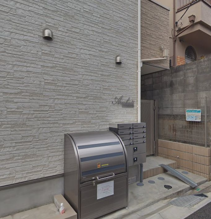 中野区野方２丁目のアパートのエントランス|毎日通るエントランスはこのようになっています