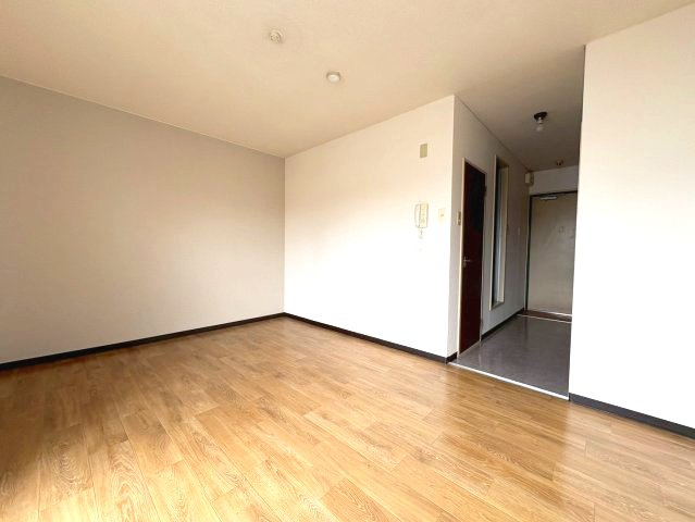 ライゼックス春日丘の洋室