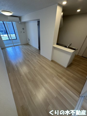 【居間・リビング】 | ソーレ　１０Ａ | 同タイプのお部屋です（現況を優先します）※建築中
