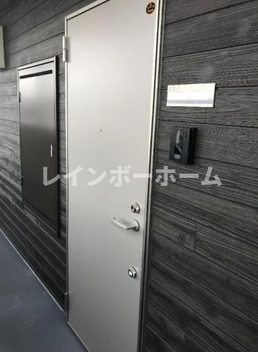 エフマーレ咲ヶ丘の玄関