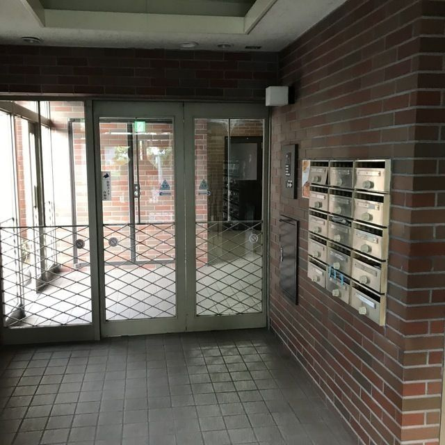 茨木メディカルビルのロビー