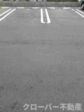 マール　アスールⅡの駐車場
