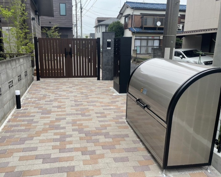 パティオのエントランス