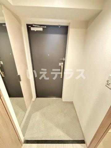 プレサンス神戸水木通ルミエスの玄関