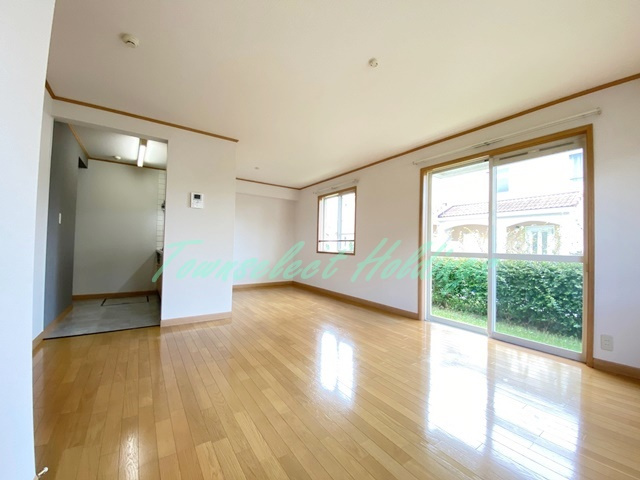 藤沢市下土棚のテラスの居間・リビング