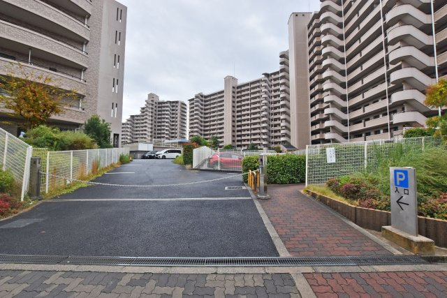 コート甲子園南１番館の駐車場|共有部分　駐車場スペース