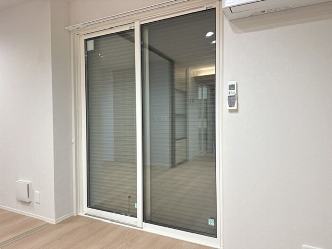 【内装】 | シャッター窓