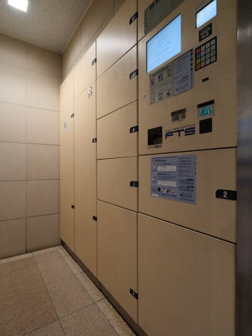 オーベル目白アヴァンタージュの設備|◆宅配ボックス◆24時間いつでも荷物受け取りが可能。プライベートの時間を邪魔されず、配達時間も気にせず過ごすことができる便利な設備です。