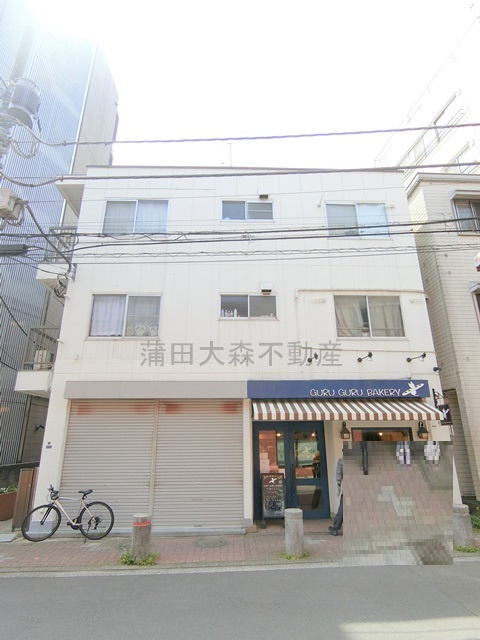 コーポ塩田の外観|1980年7月築　鉄骨造地上3階建て　東京都大田区千鳥1丁目　
東急池上線千鳥町駅近最寄り徒歩1分、多摩川線下丸子駅徒歩8分