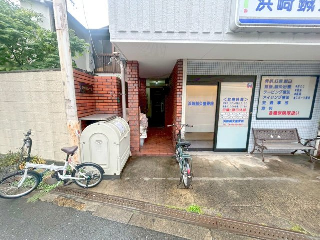 シャルム十三のエントランス