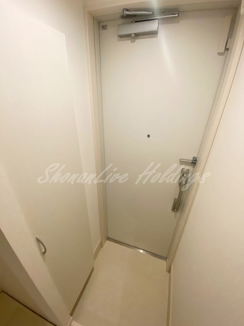 横浜市栄区笠間５丁目の賃貸マンションの玄関
