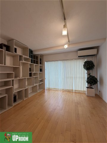 北名古屋市テラスハウスの居間・リビング