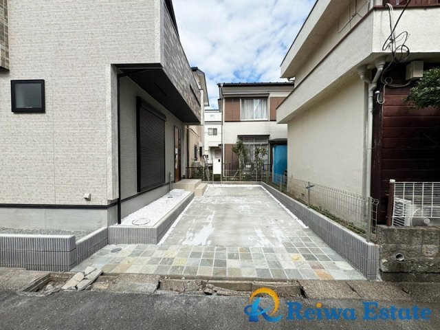 新築戸建　茅ヶ崎市高田2丁目の駐車場