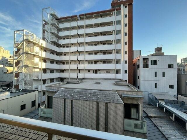 ライオンズマンション鶯谷第２の展望