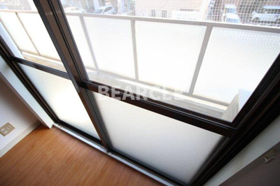 【バルコニー】 | フレーヴァー深草Ⅱ | バルコニーからの眺めを楽しみながら食事をしませんか