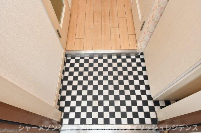 リッツ霧ヶ丘の玄関