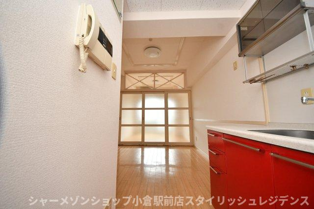 リッツ霧ヶ丘の玄関