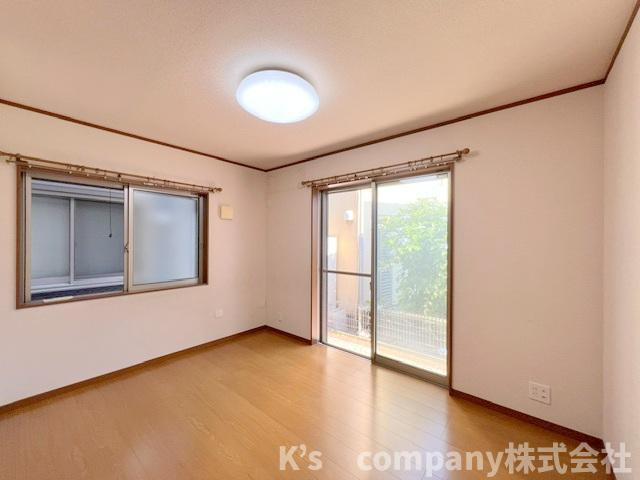 ■高座郡寒川町大曲2丁目　中古戸建の寝室|洋室6.5帖◇主寝室におすすめです◇