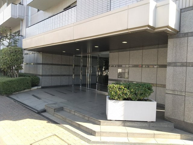 【エントランス】