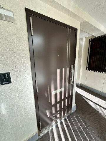 コボリマンション夙川老松台の玄関