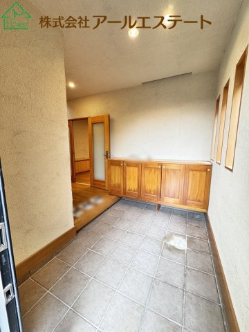 姫路市飾磨区阿成渡場　　山陽電鉄「妻鹿駅」徒歩13分の玄関