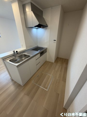 【キッチン】 | ソーレ　１０Ｂ | 同タイプのお部屋です（現況を優先します）※建築中