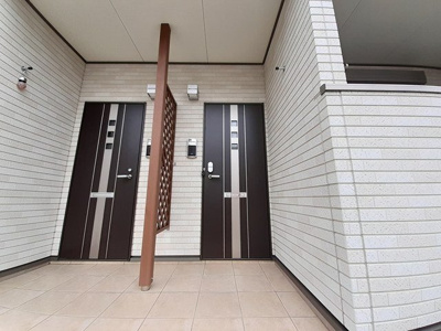 【エントランス】 | エスペランサ中仁野Ⅰ | 毎日通るエントランスはこのようになっています