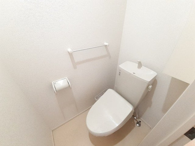 【トイレ】 | エスペランサ中仁野Ⅰ | ゆったりとした空間のトイレです