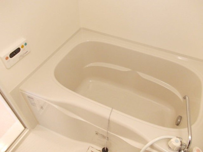 【浴室】 | エテルナメンテＴ＆Ｅ | コンパクトで使いやすいお風呂です