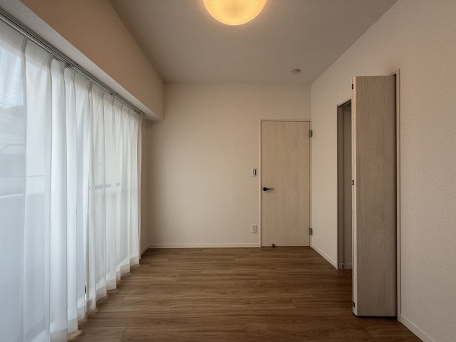 ジーオー覚王山マンションの洋室