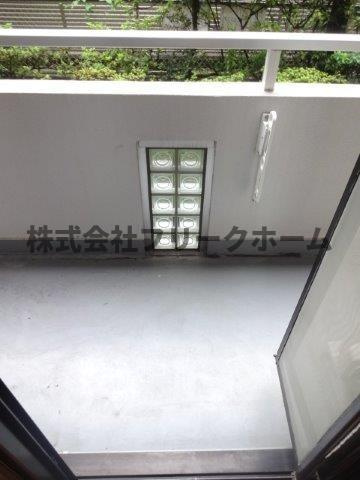 武蔵野市関前２丁目の賃貸マンションのバルコニー