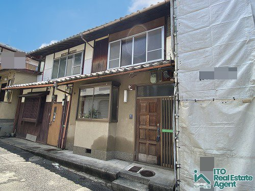 鹿ケ谷西寺ノ前町 中古テラス(C号地)の外観