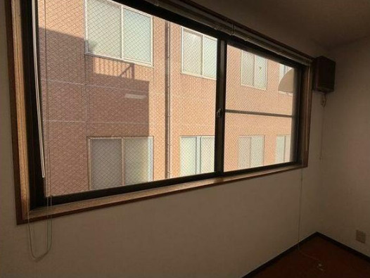 名港ビルの内装