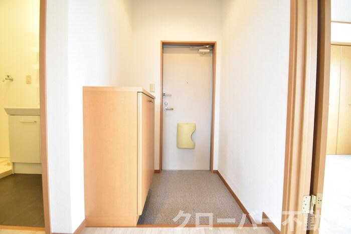 リースランド中府 Ａの玄関|玄関