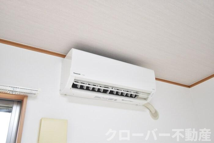 リースランド中府 Ａの設備|エアコン（LDK）