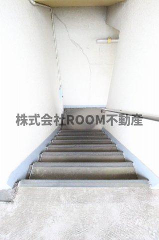 メゾンド妻ヶ丘の玄関|ゆったりとした玄関です