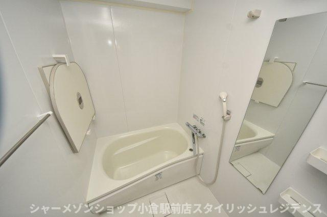 アレックス若園の浴室
