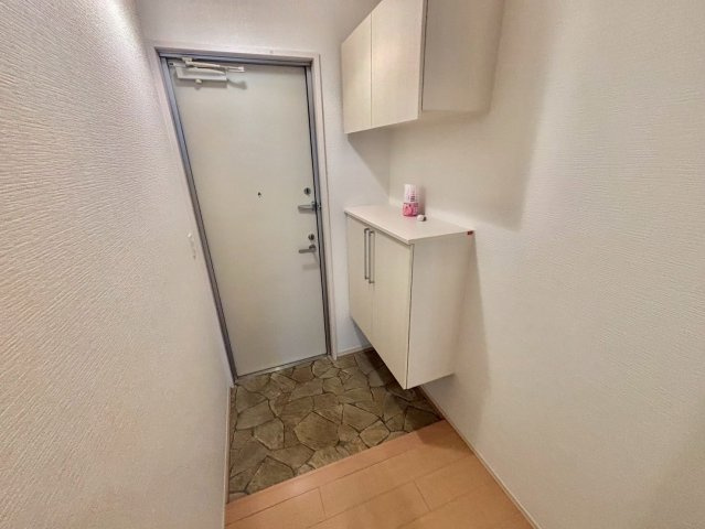 セジュール亀山　B棟の玄関