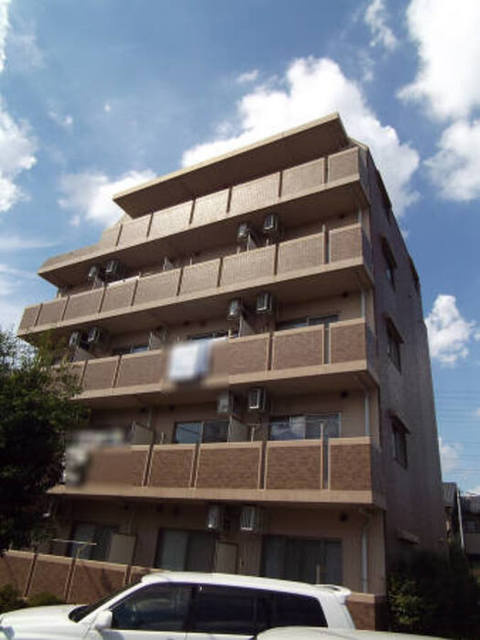 Bright Hillsの外観|鉄筋コンクリート造のマンションです。