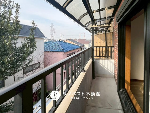 東大阪市新池島町１丁目のバルコニー|南バルコニーが二面付き。屋根付きで急な雨の日も安心◎
