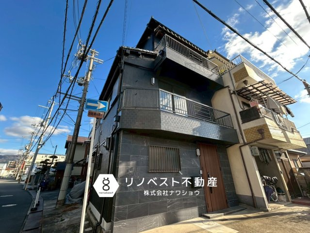 東大阪市本庄１丁目の外観|1984年築のフルリフォーム物件！
閑静な住宅街に立地。