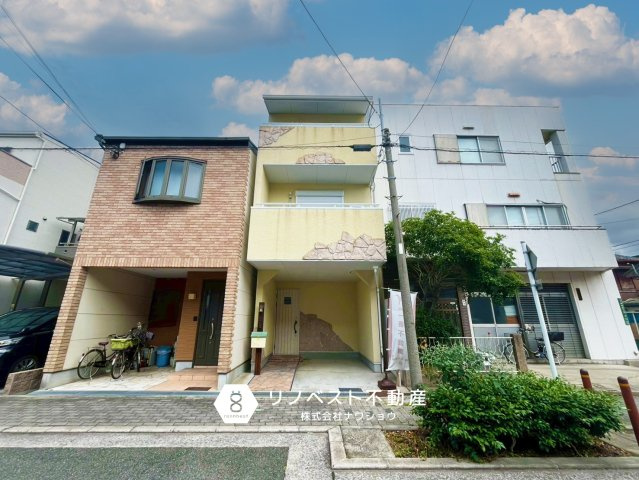 生野区林寺4丁目の外観|2026年4月リフォーム完成！前面道路幅員約7.3ｍと広々！
空室につき即引渡し可能◎ファミリー向け♪